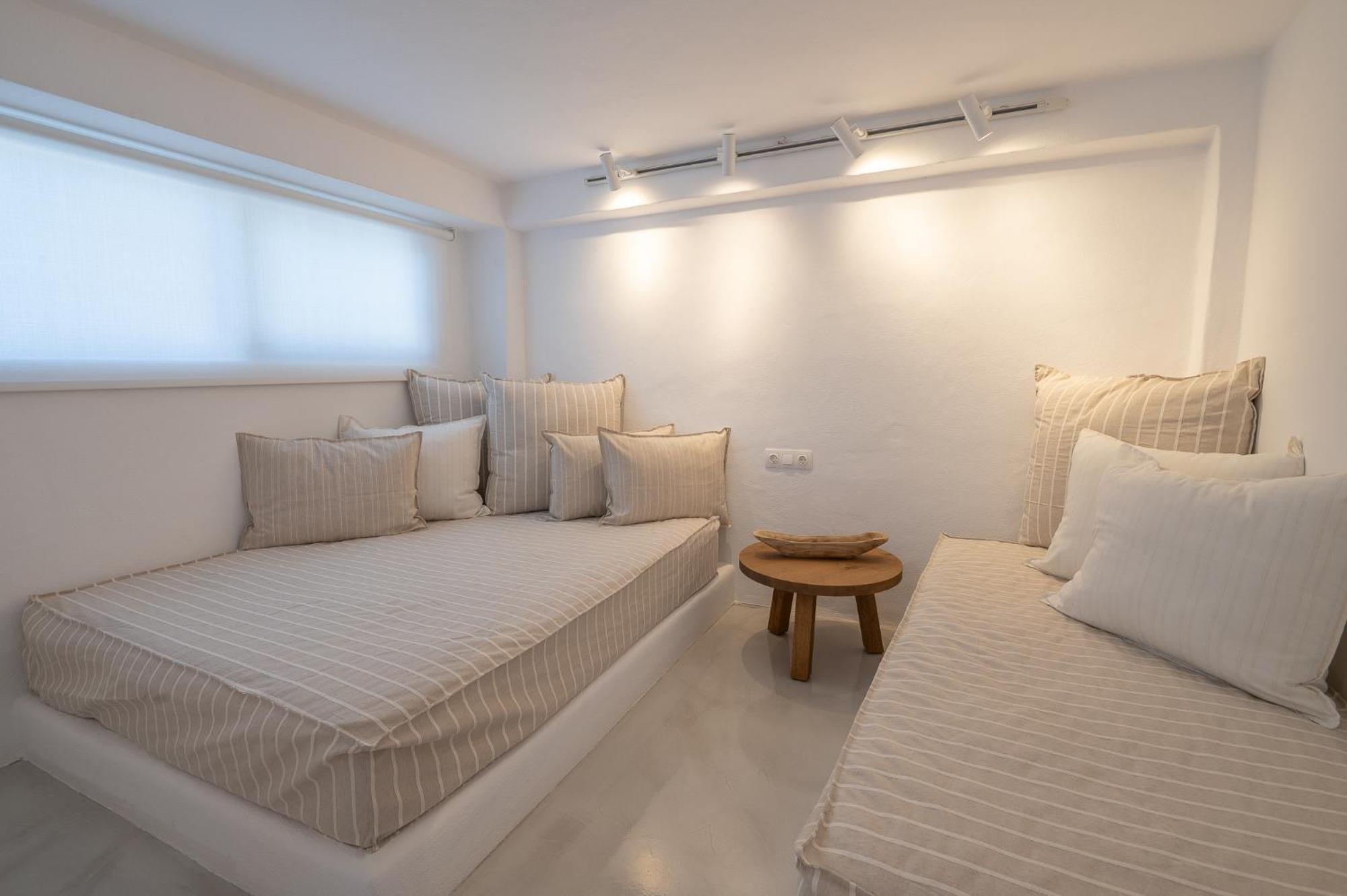 Pouletis Family Apartments - Akroyali Seaview Getaways Καλαμάτα Εξωτερικό φωτογραφία