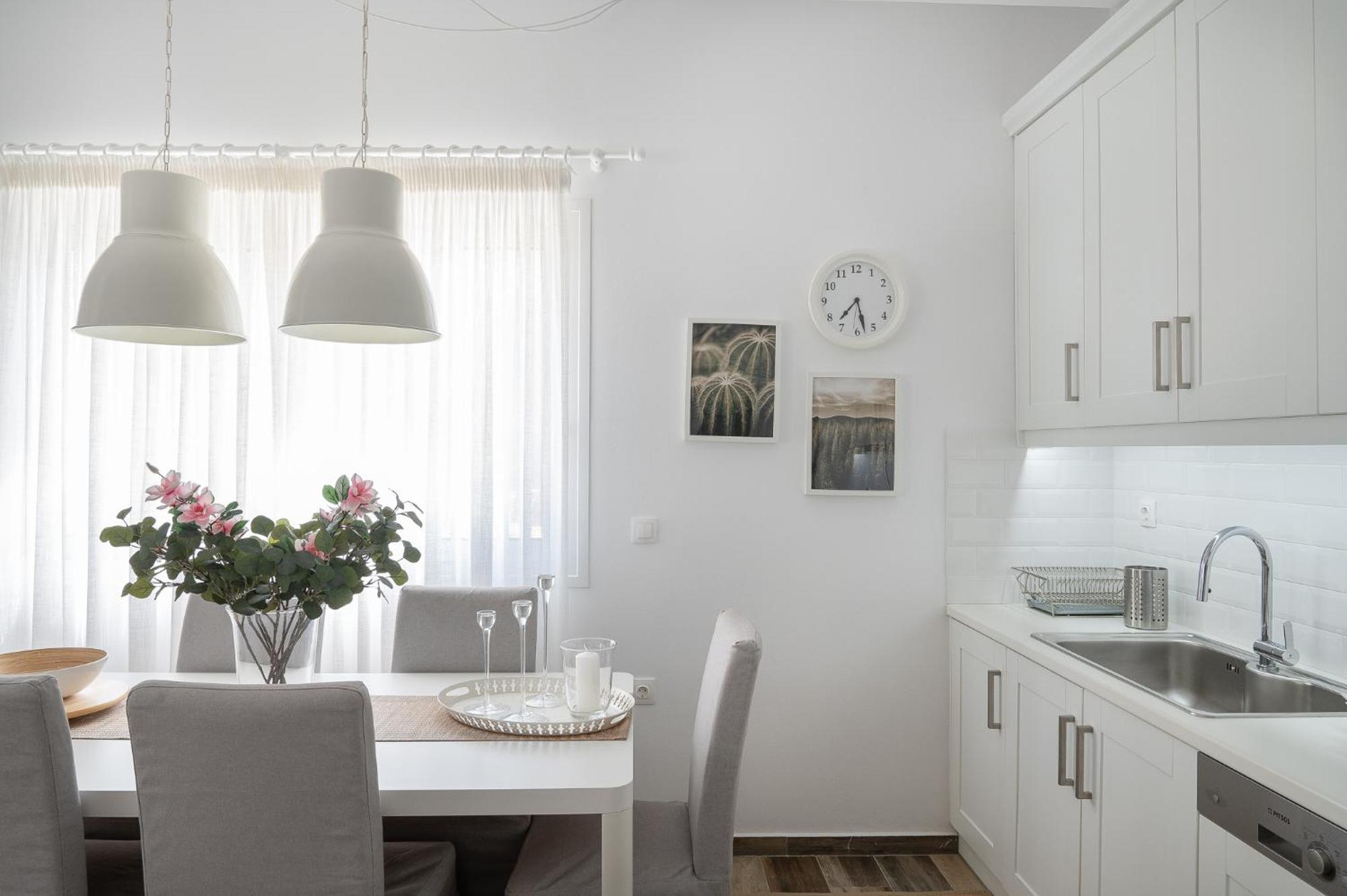 Pouletis Family Apartments - Akroyali Seaview Getaways Καλαμάτα Εξωτερικό φωτογραφία
