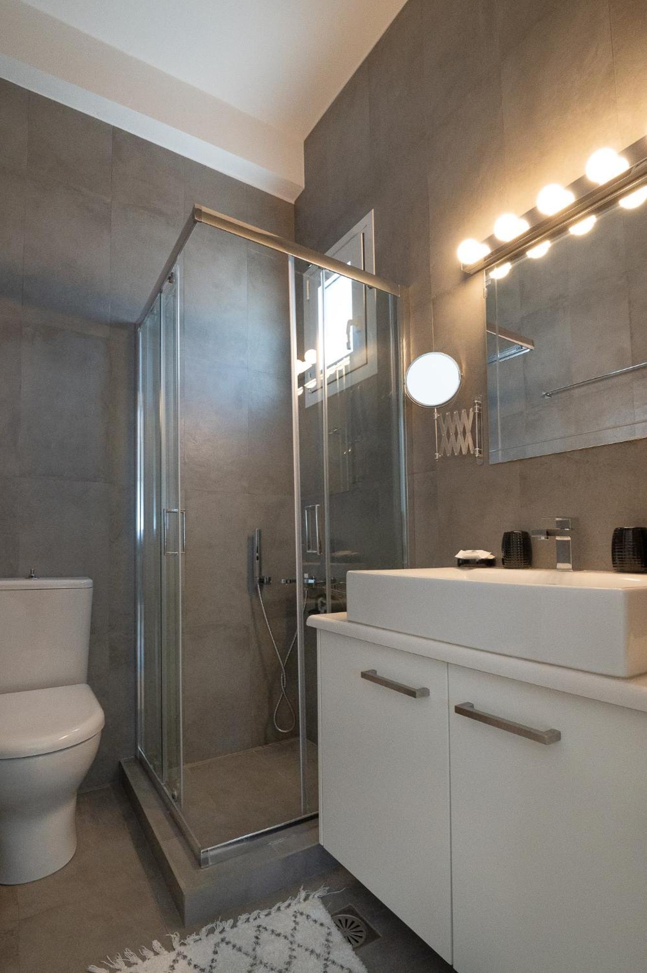 Pouletis Family Apartments - Akroyali Seaview Getaways Καλαμάτα Εξωτερικό φωτογραφία