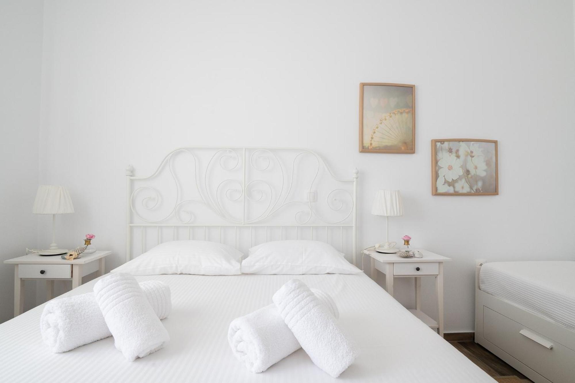Pouletis Family Apartments - Akroyali Seaview Getaways Καλαμάτα Εξωτερικό φωτογραφία