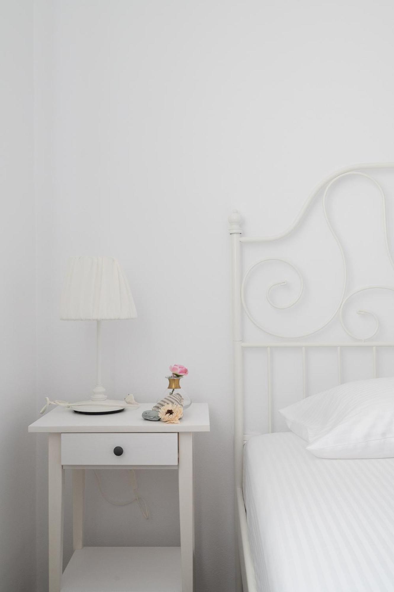 Pouletis Family Apartments - Akroyali Seaview Getaways Καλαμάτα Δωμάτιο φωτογραφία