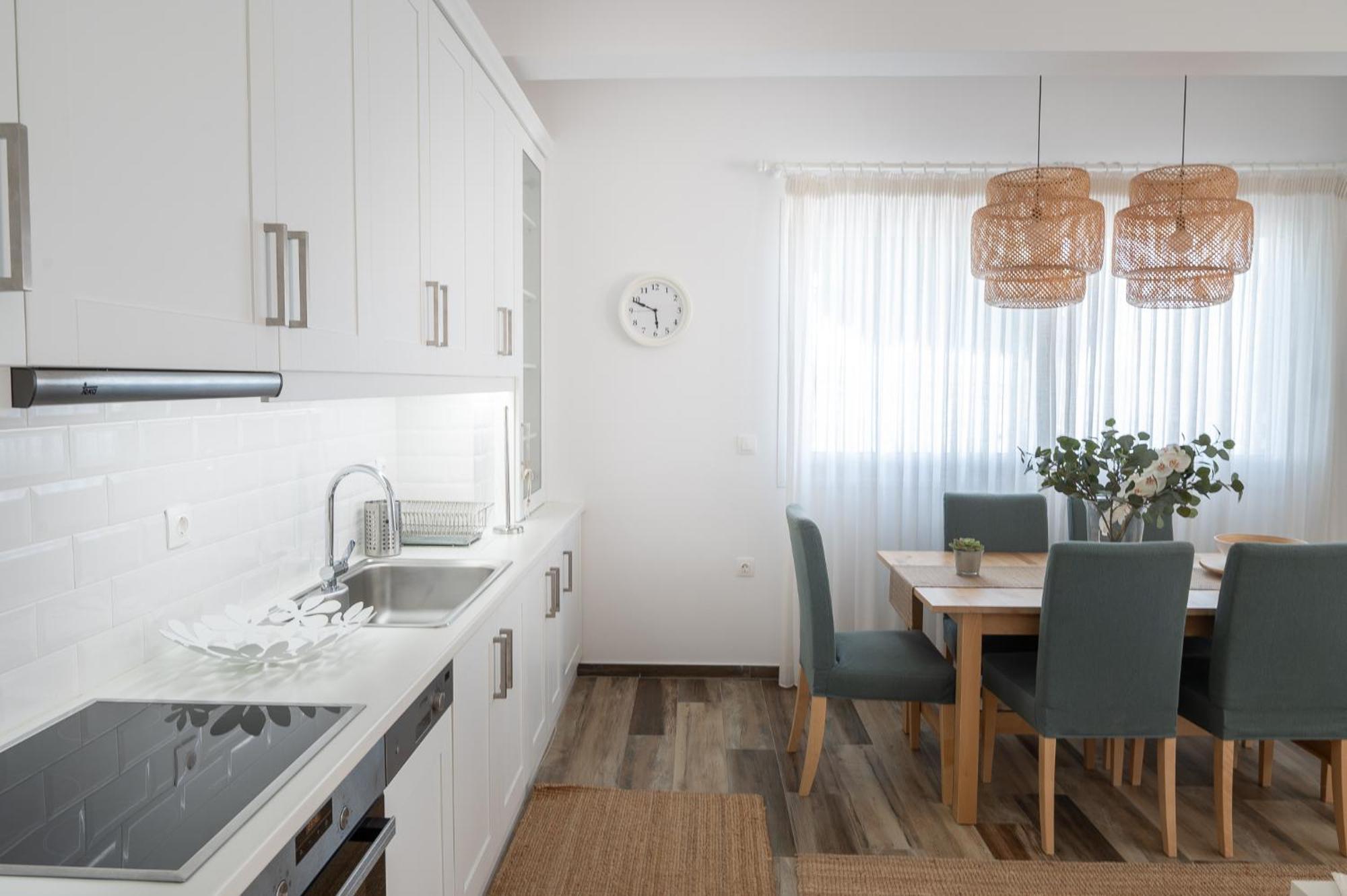 Pouletis Family Apartments - Akroyali Seaview Getaways Καλαμάτα Δωμάτιο φωτογραφία