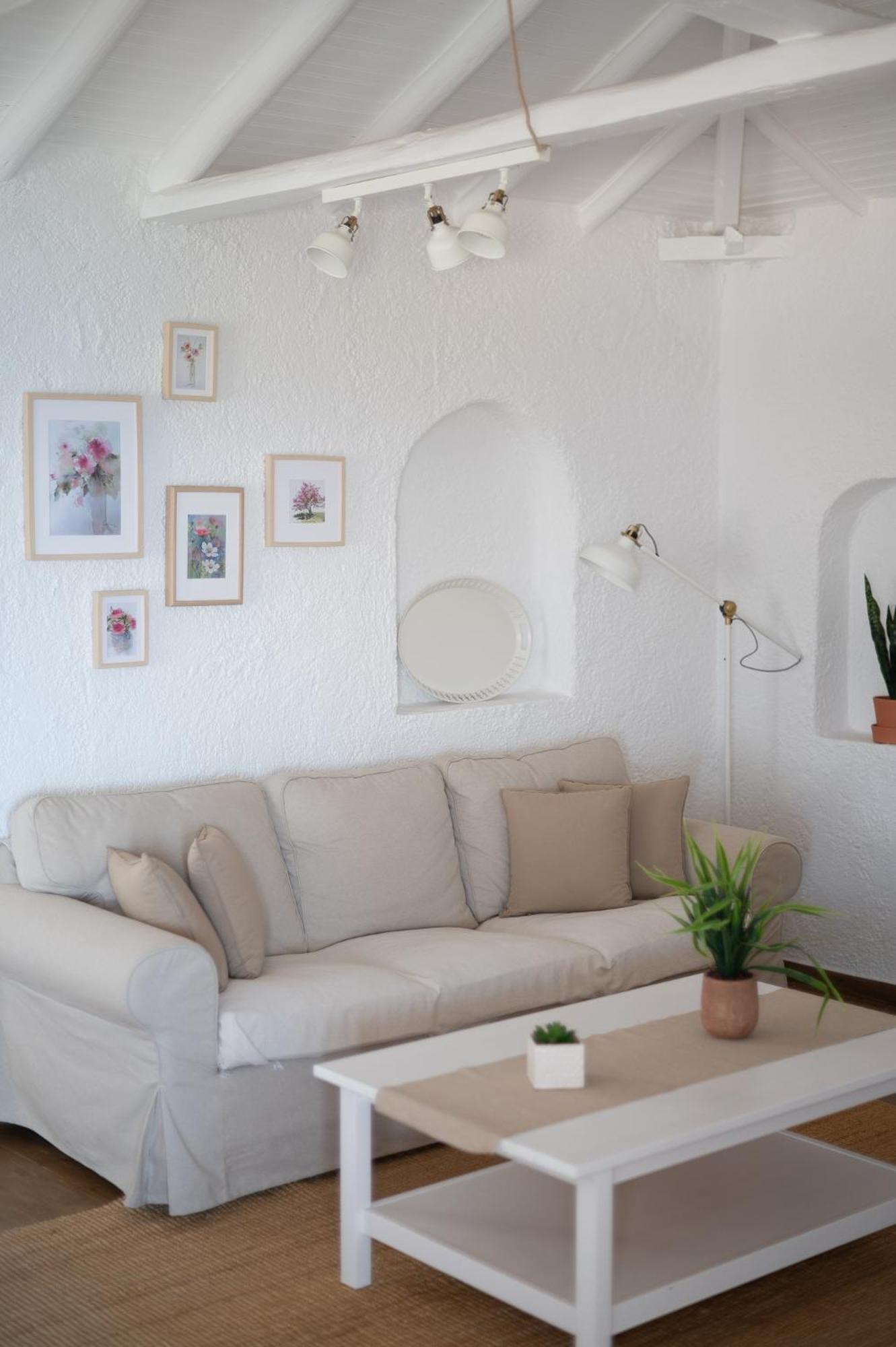 Pouletis Family Apartments - Akroyali Seaview Getaways Καλαμάτα Δωμάτιο φωτογραφία